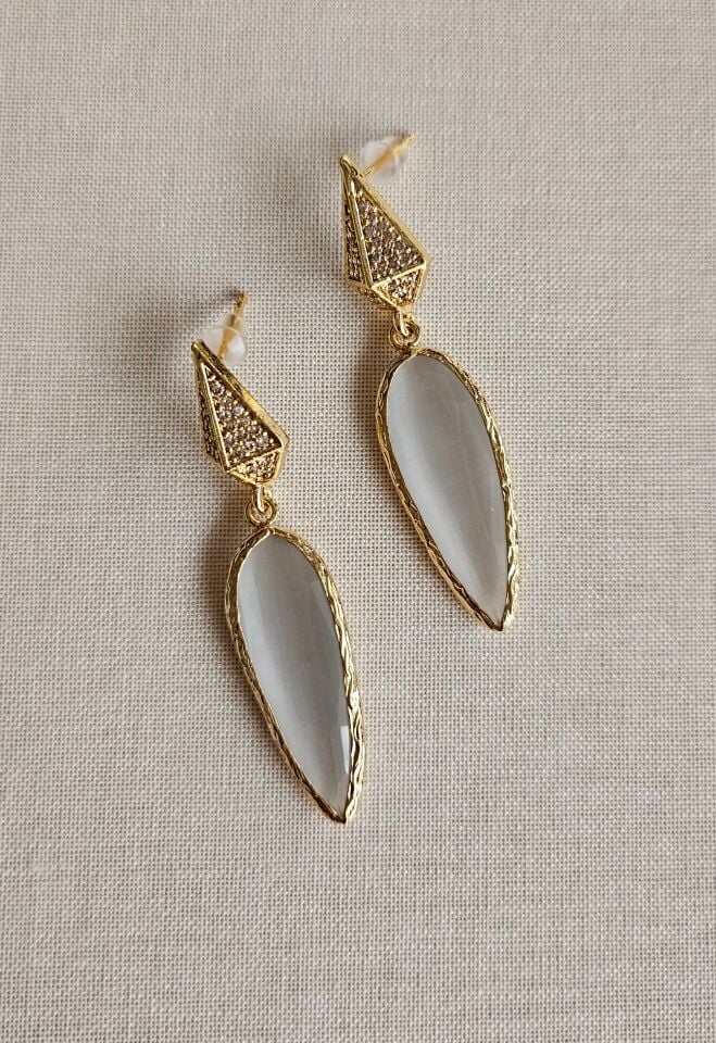 Neesa El İşçiliği Beyaz Kedi Gözü