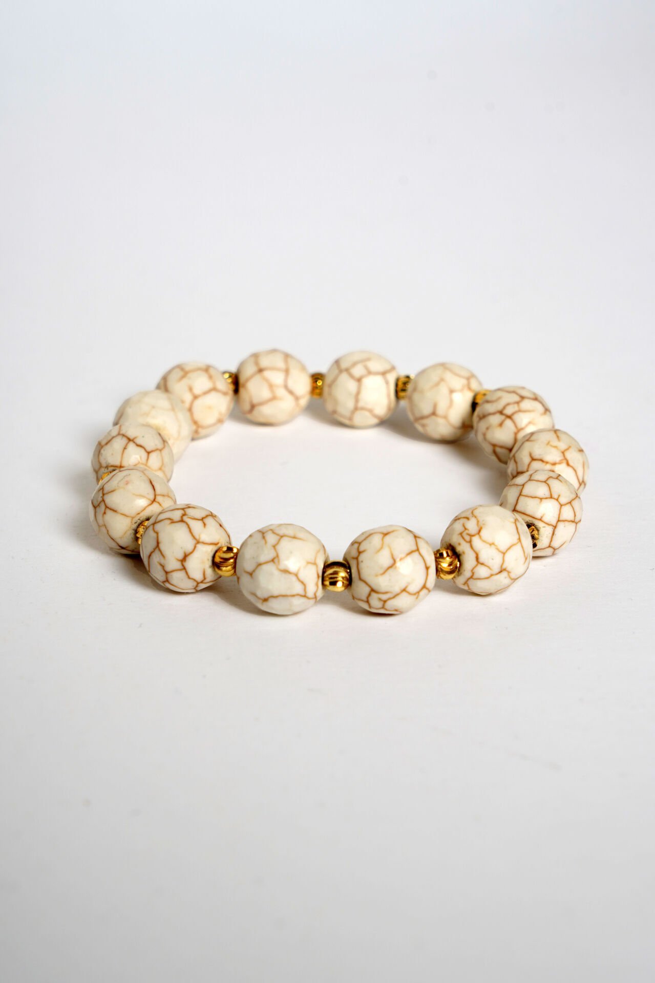 Neesa El İşçiliği Havlit Doğal Taş Ekru Bileklik