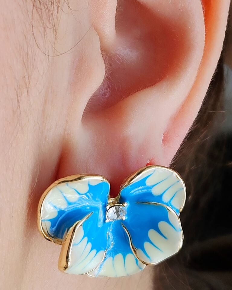 Neesa Çiçek Model Mavi Küpe