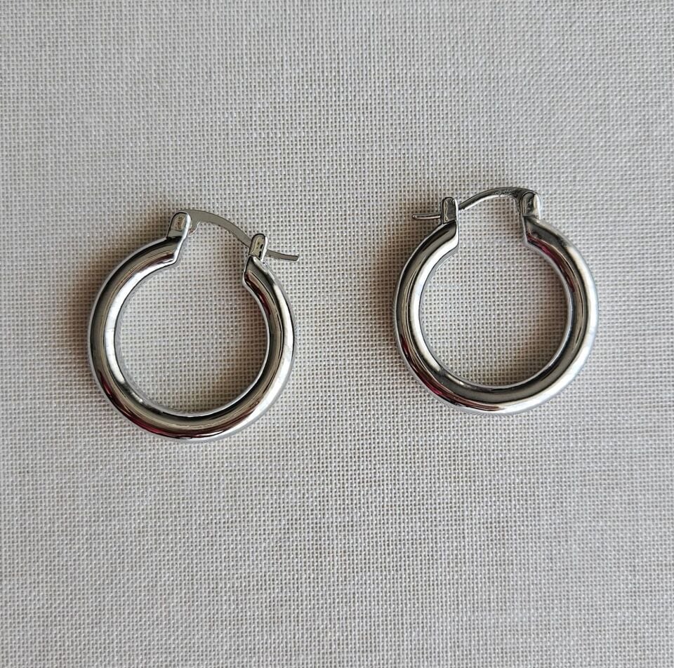 Neesa Silver Halka Küpe