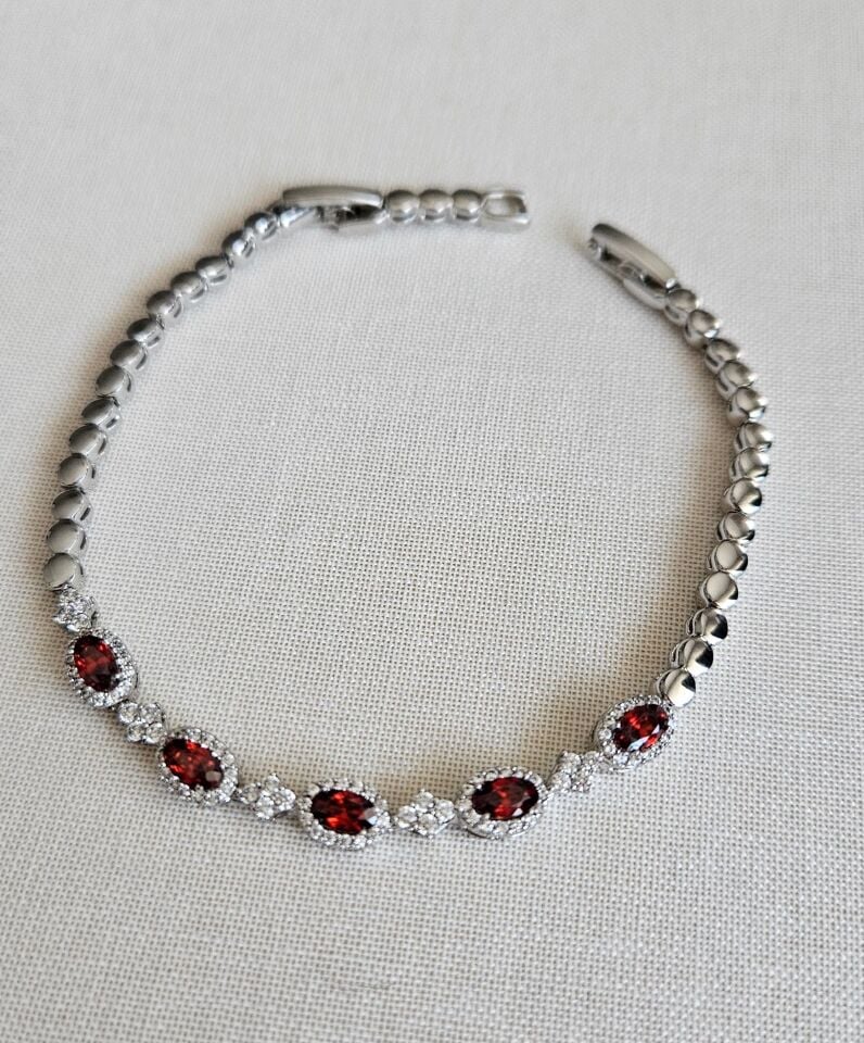 Neesa Vip Silver Kırmızı Zirkon Taşlı Bileklik