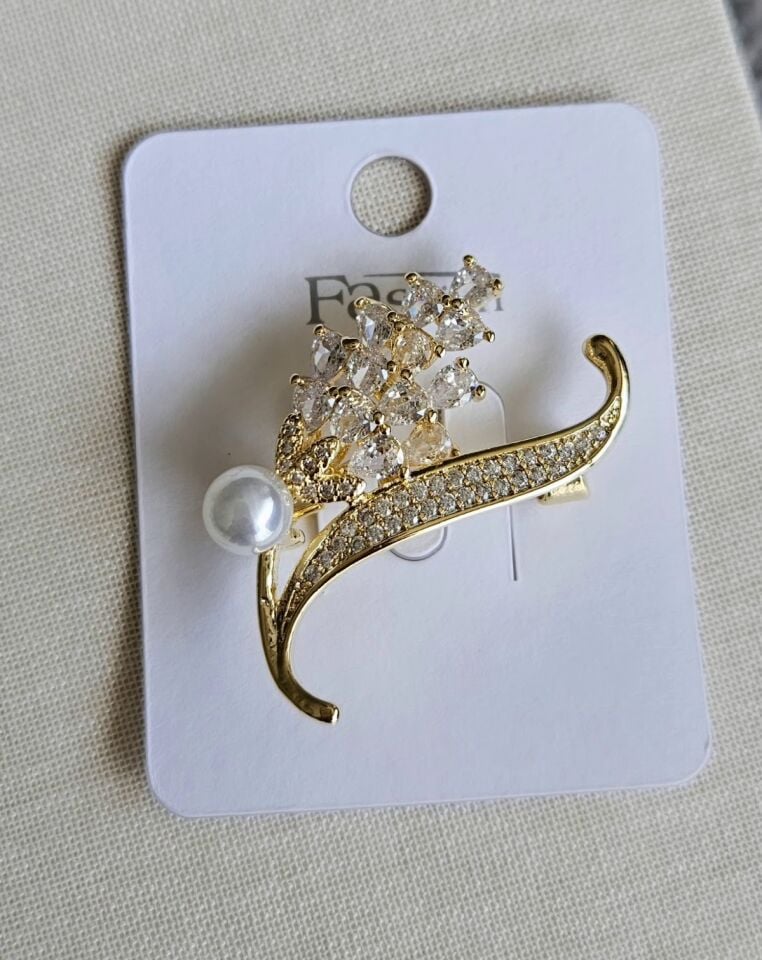 Neesa Yaprak Model İncili Gold Broş