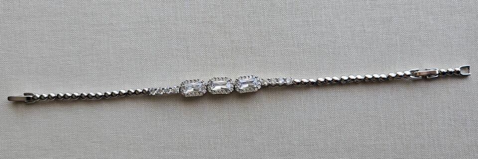 Neesa Vip Silver  Baget Taşlı Bileklik