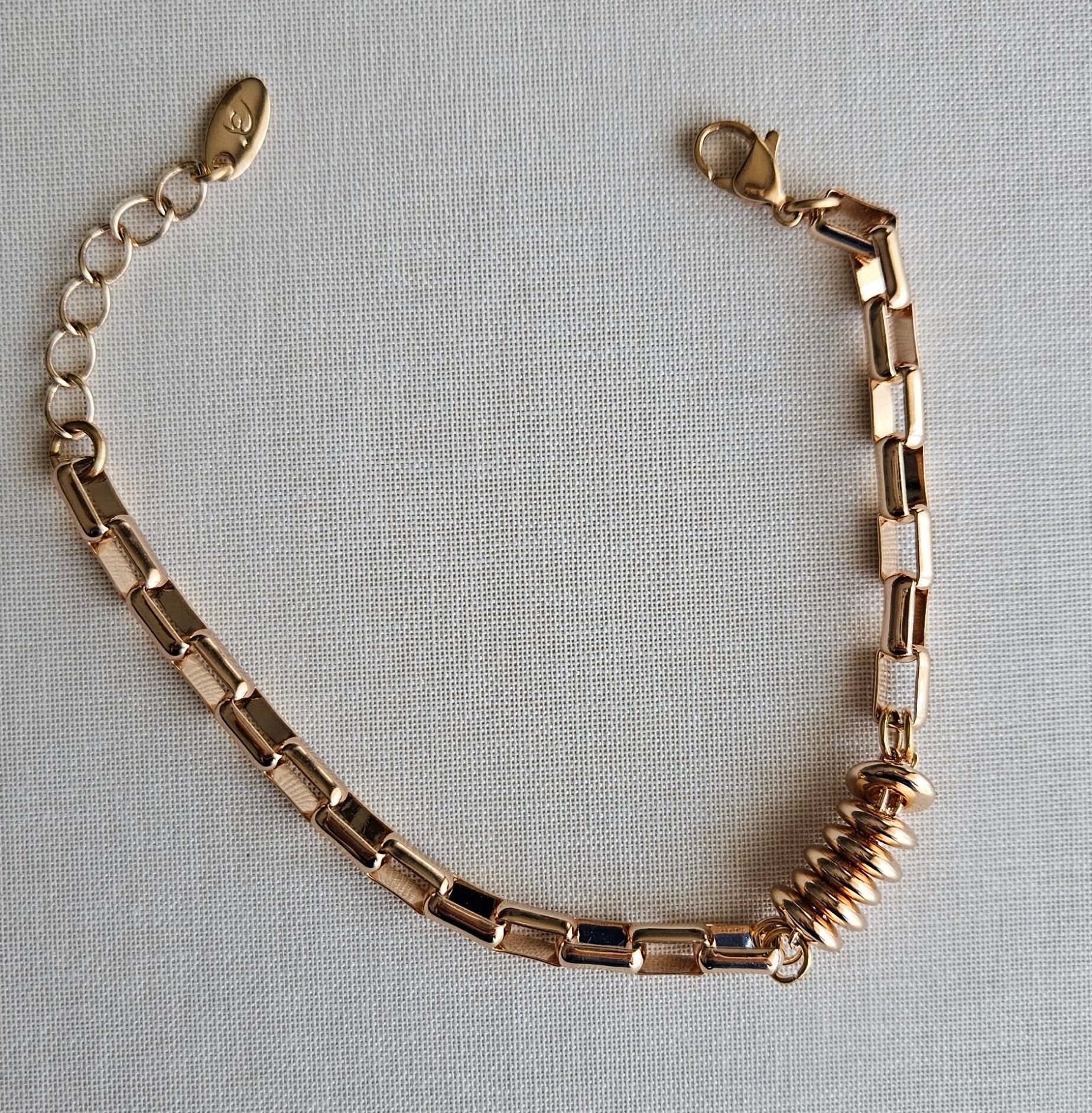 Neesa Vip Gold Bilyeli Bileklik