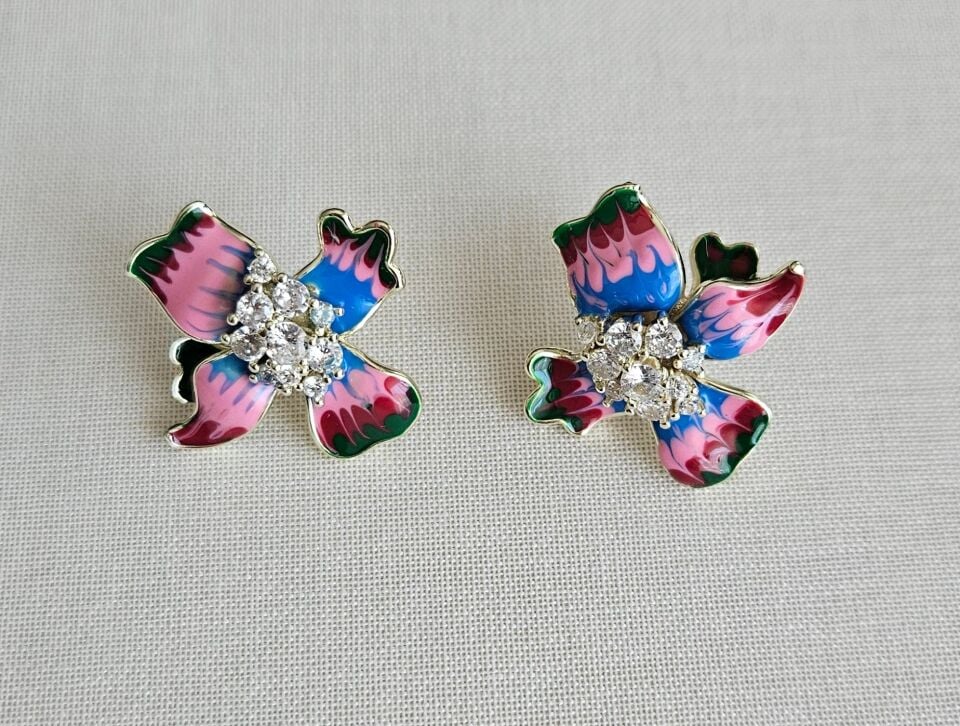 Neesa Marka Model Çiçek Küpe