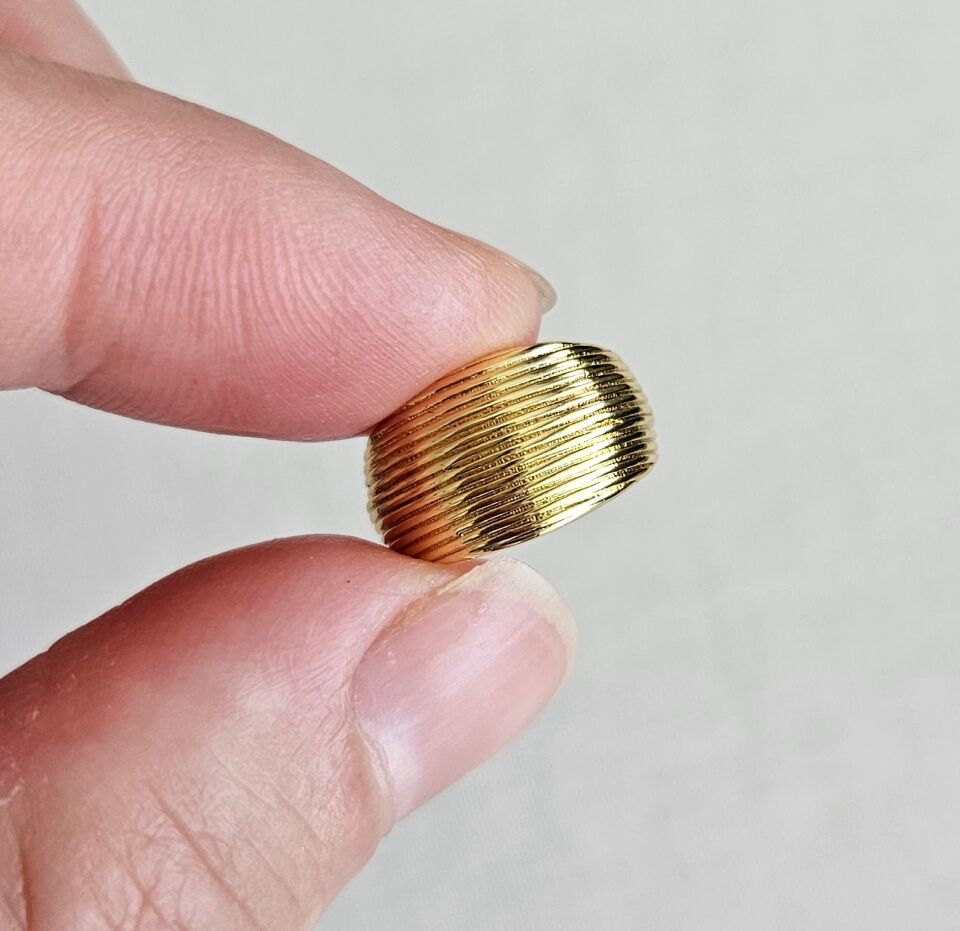 Neesa Gold Çoklu Görünüm Kıkırdak Küpe