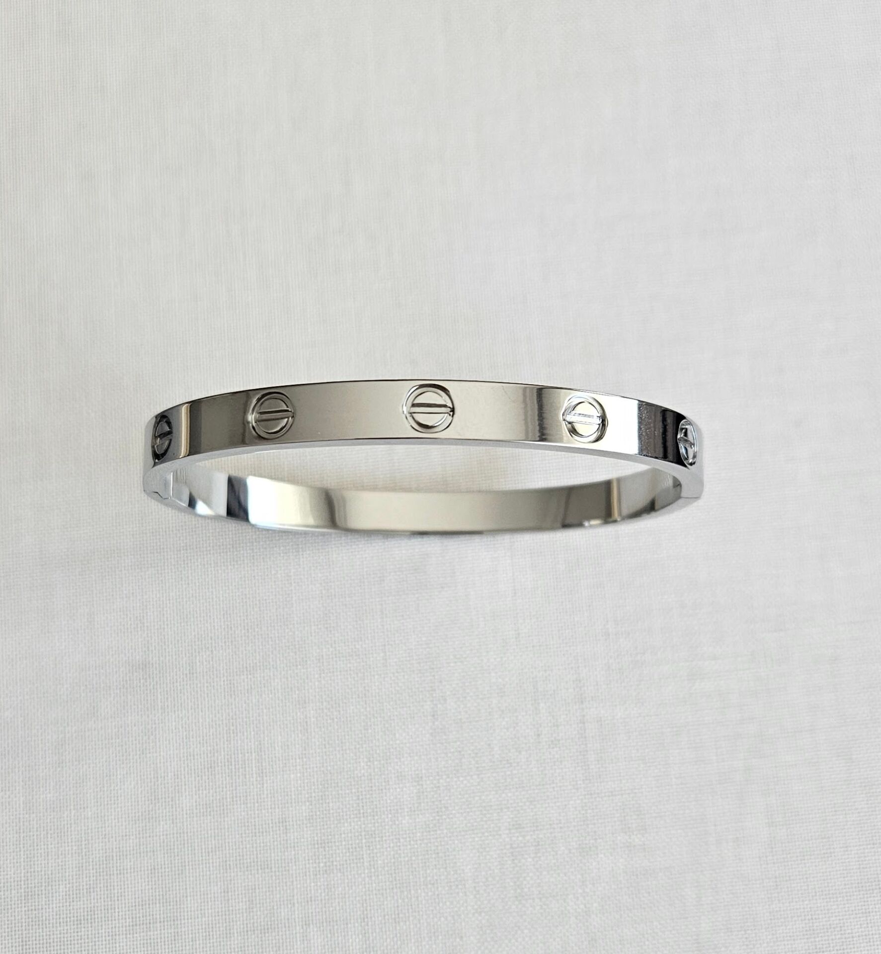 Neesa Çelik Silver Marka Model Kelepçe