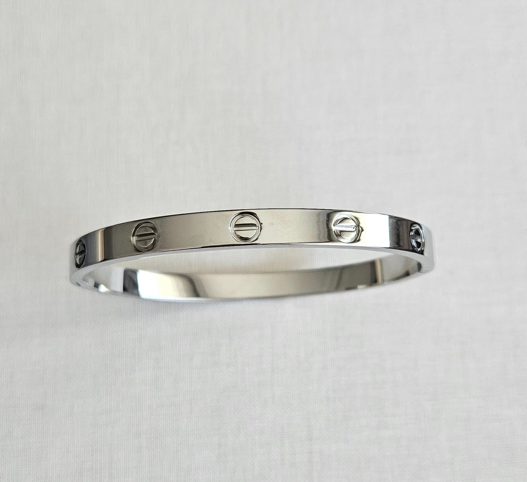 Neesa Çelik Silver Marka Model Kelepçe