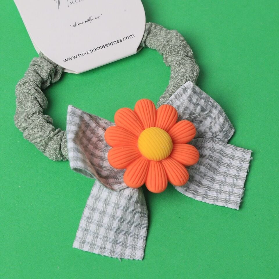 Neesa Papatya Model Büzgülü Lastik TokaTuruncu