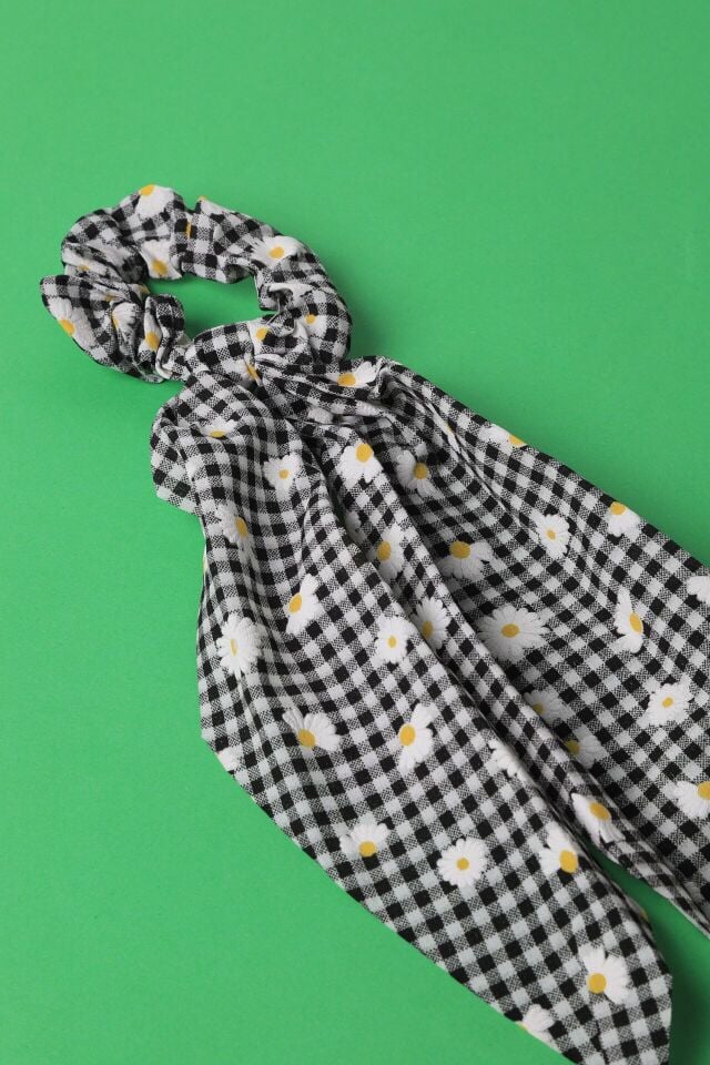 Neesa Papatya Figürlü Simit TokaSiyah