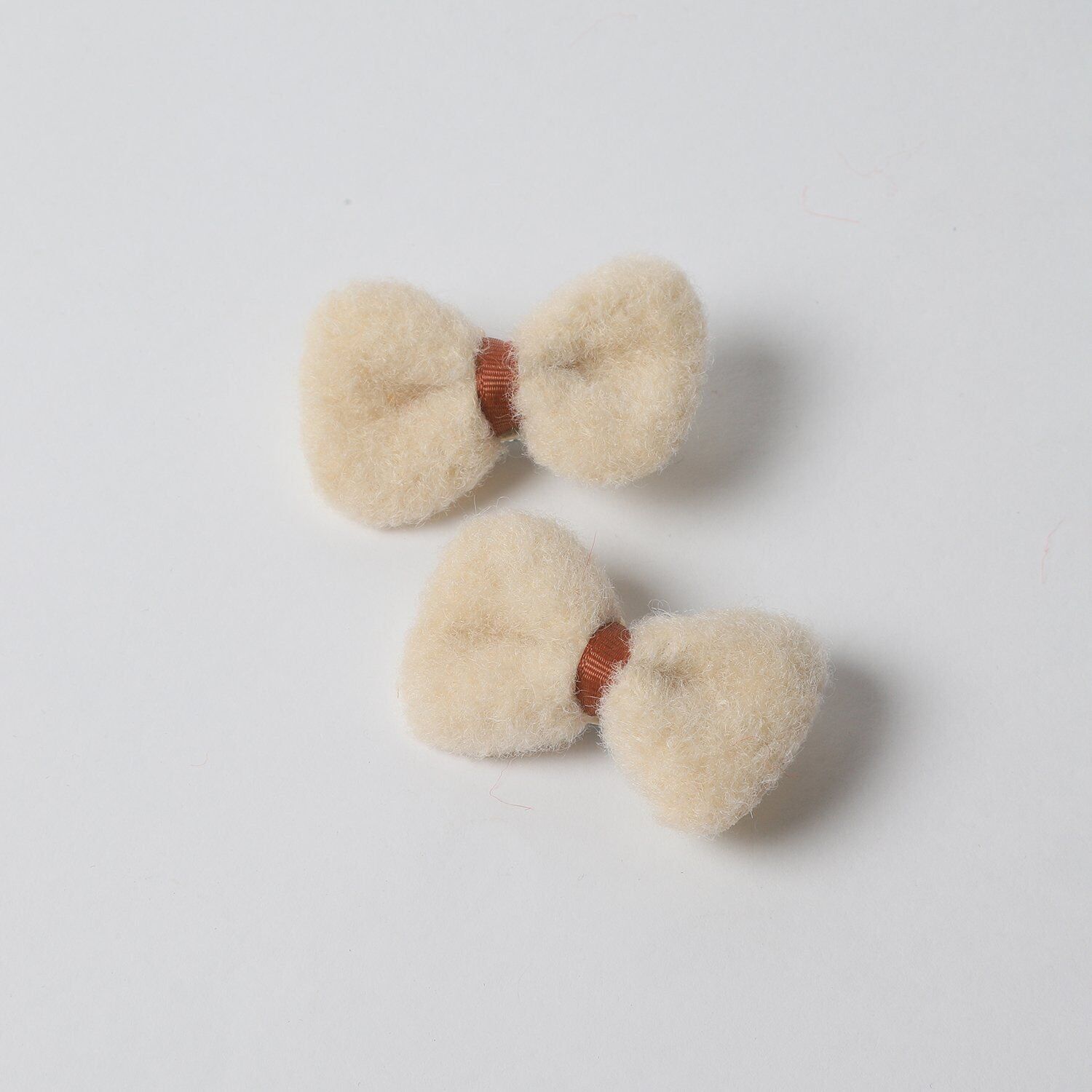 Neesa Yünlü Fiyonk  Çiftli Çocuk Pens TokaKrem