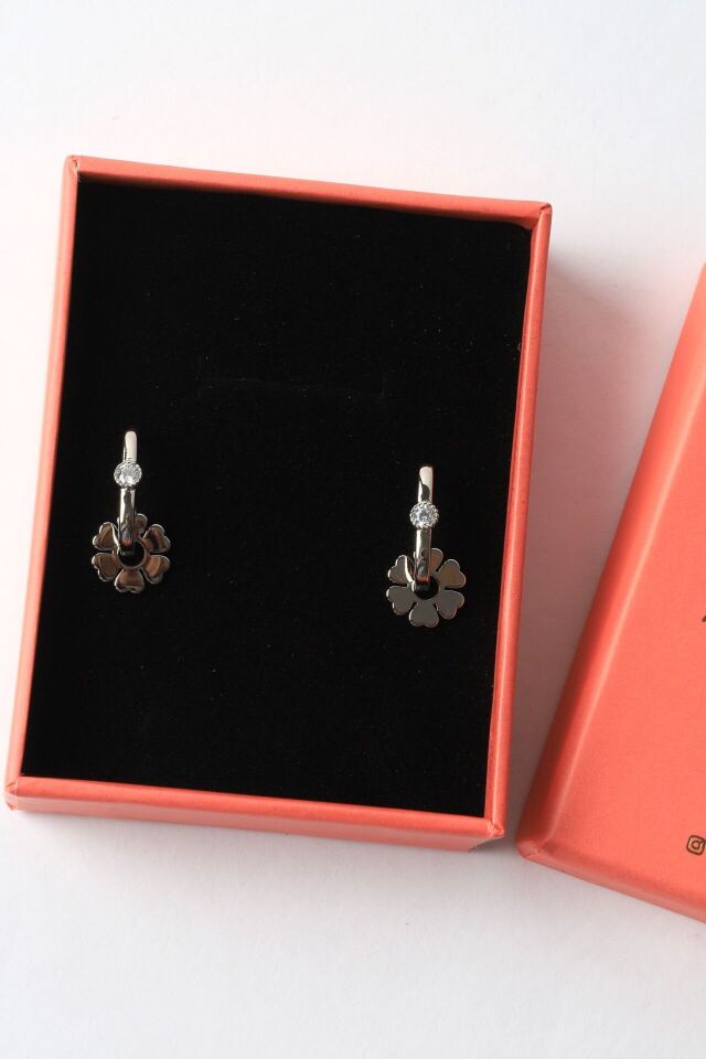 Neesa VIP Silver Yonca KüpeSilver