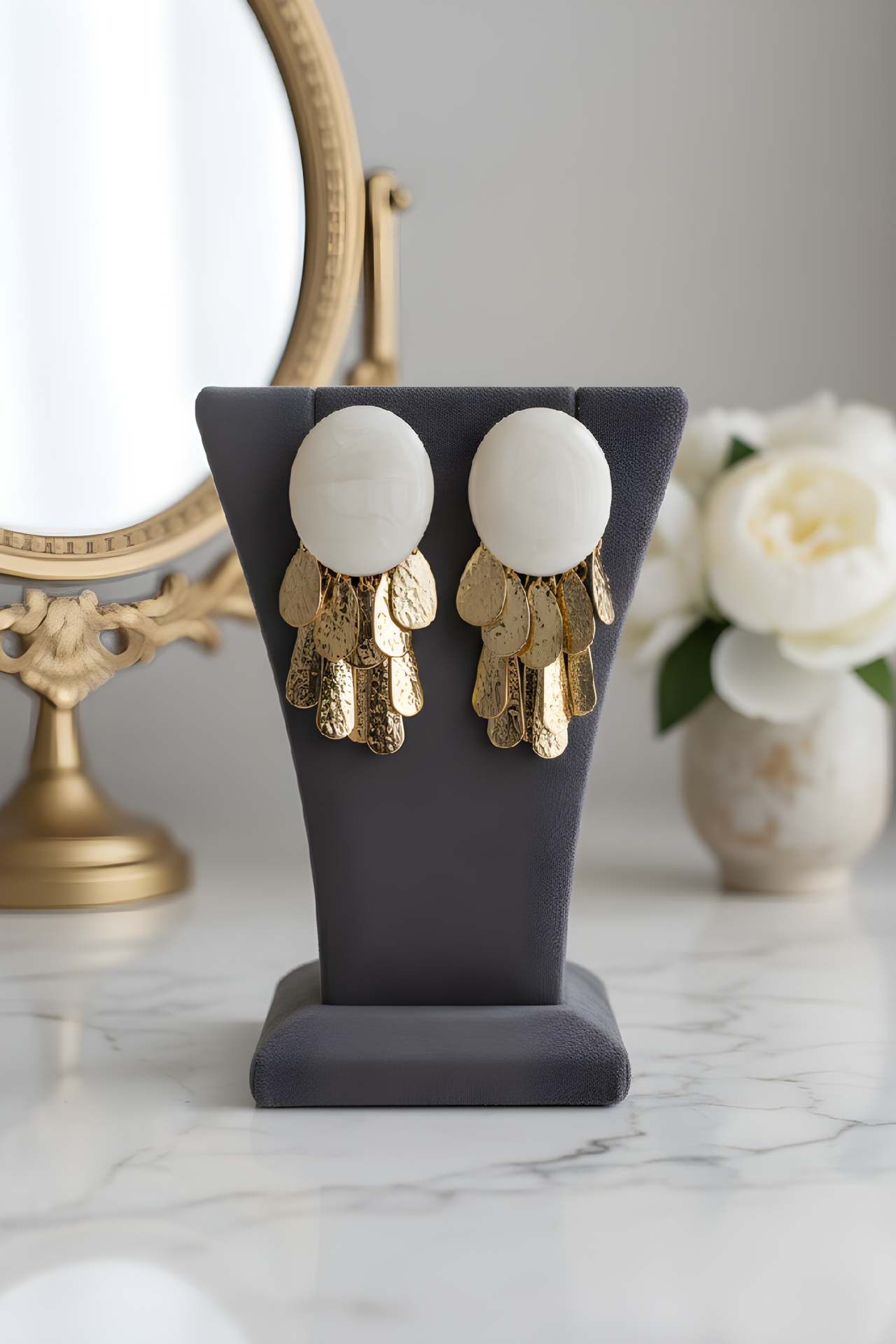 Neesa Zra Küpe Pullu Gold-Beyaz