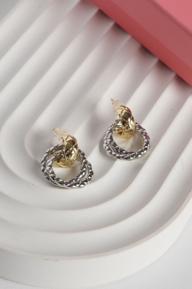 Neesa Çelik Çift Halkalı KüpeSilver-Gold