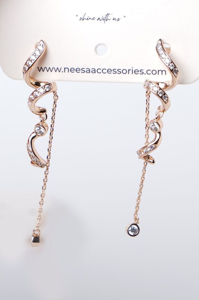 Neesa VIP Spiral Sallantılı Zirkon Taşlı Küpe GoldGold
