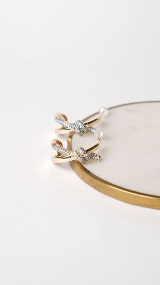 Neesa Özel Seri Marka Model Düğüm Gold KüpeGold