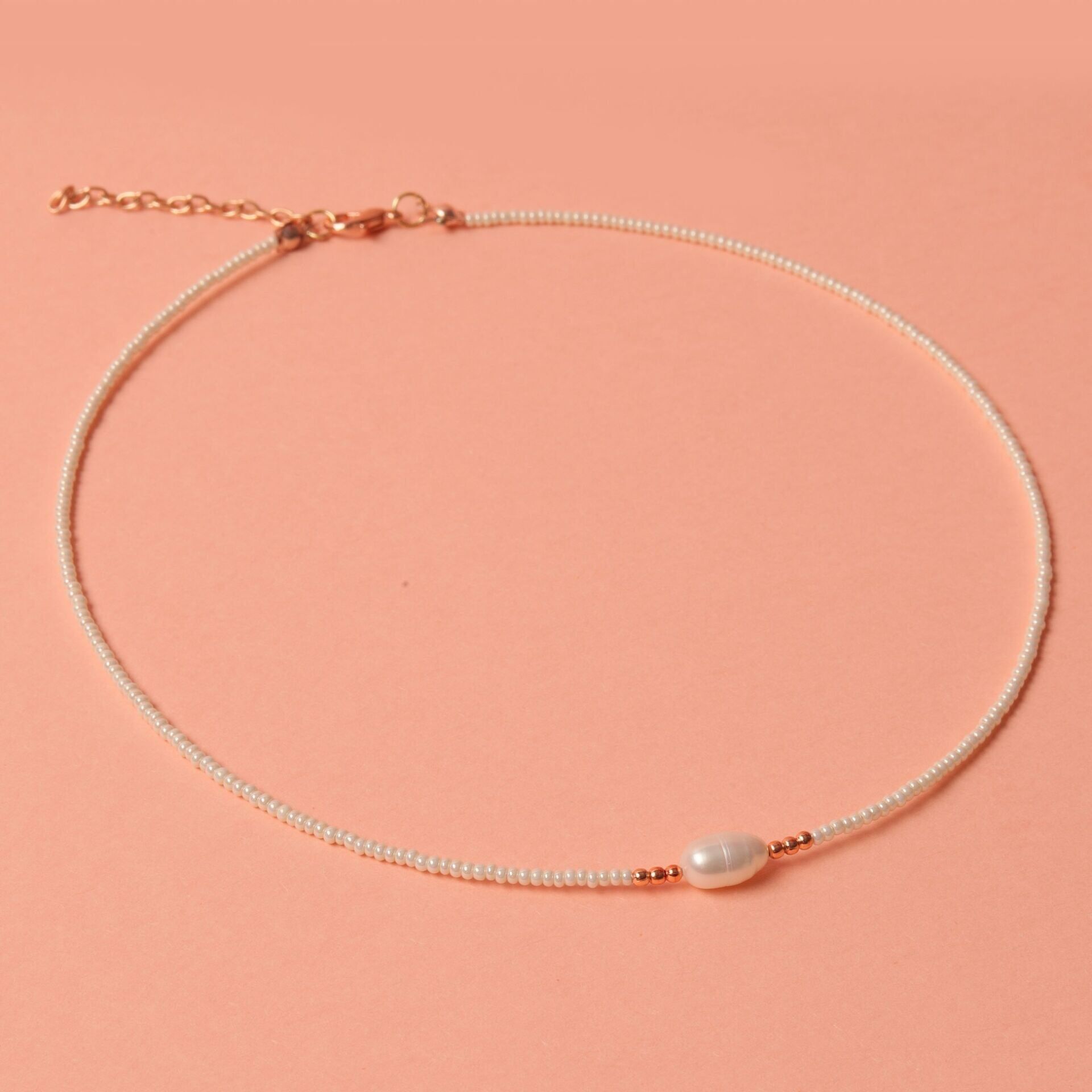 İnce Boncuk Kolye Beyaz Taşlı 45 CmBeyaz