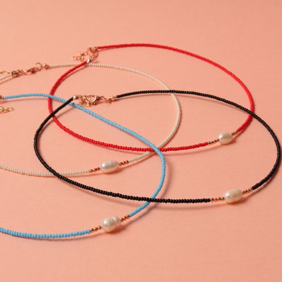 İnce Boncuk Kolye Beyaz Taşlı 45 CmBeyaz