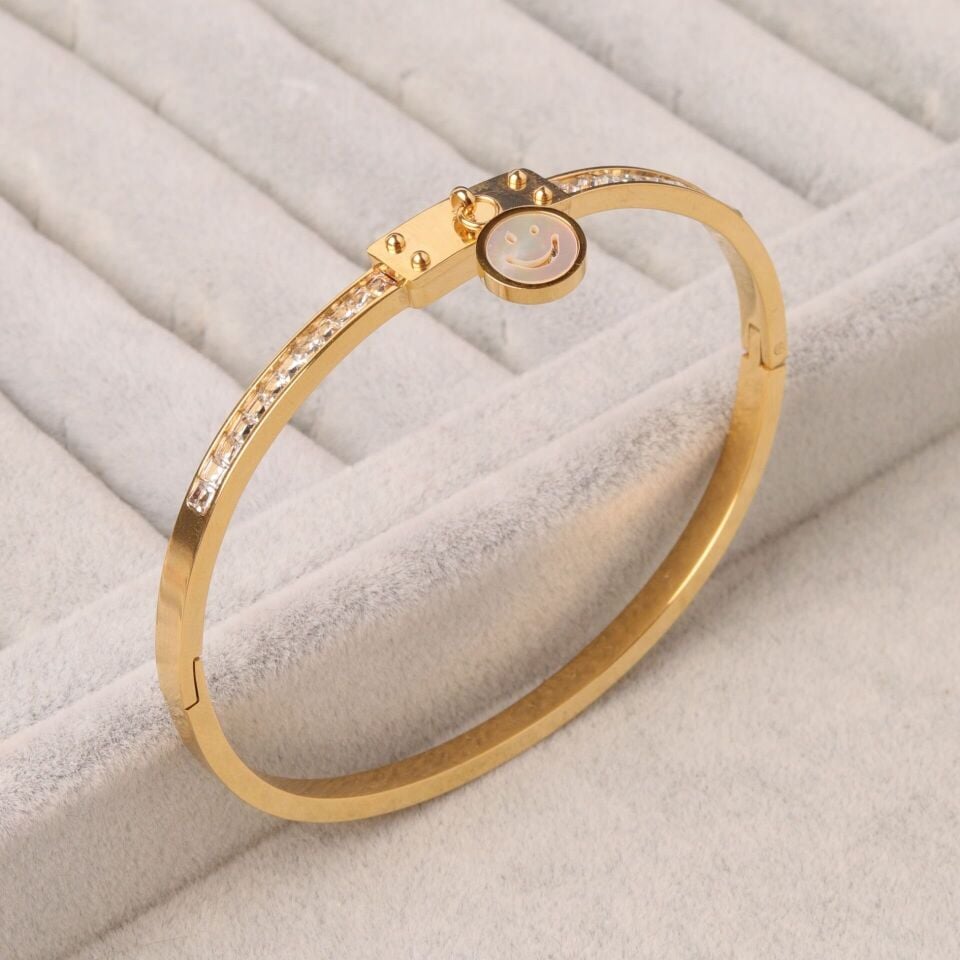 Çelik Gülen Yüz Kelepçe İç Çap 6 CmGold