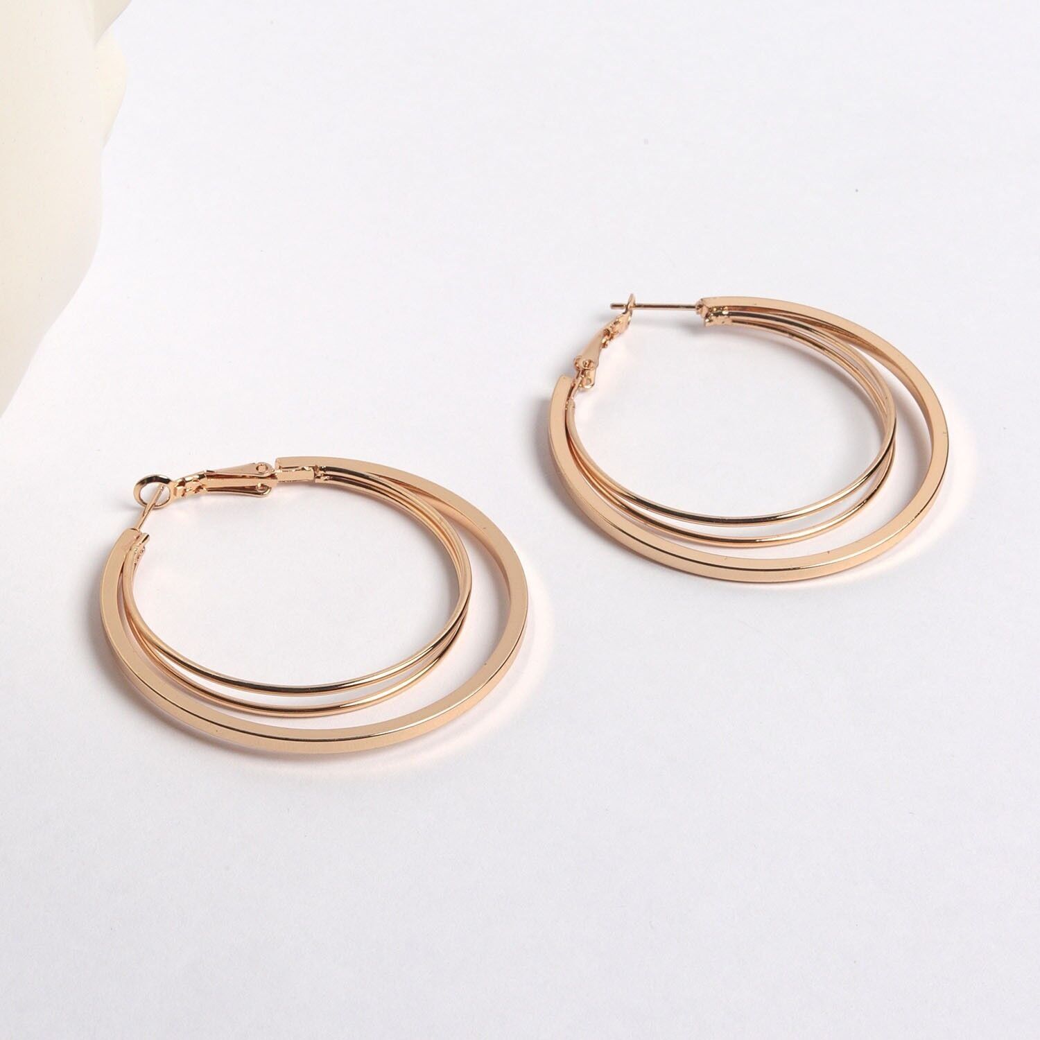 Neesa Özel Seri İç içe Çoklu Halka Küpe 5cmGold