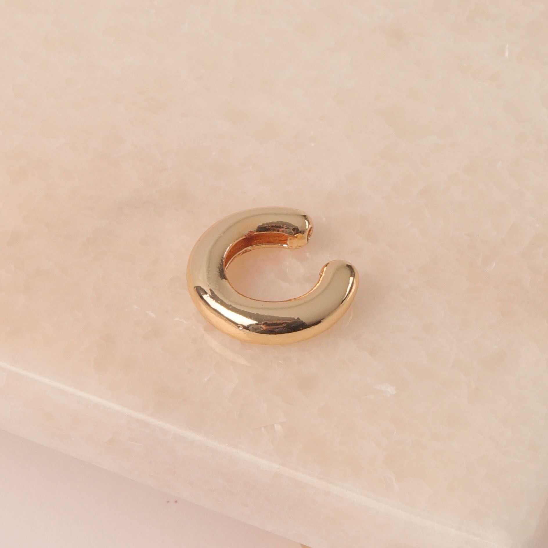 Neesa Özel Seri Kıkırdak Küpe 1.6cmGold