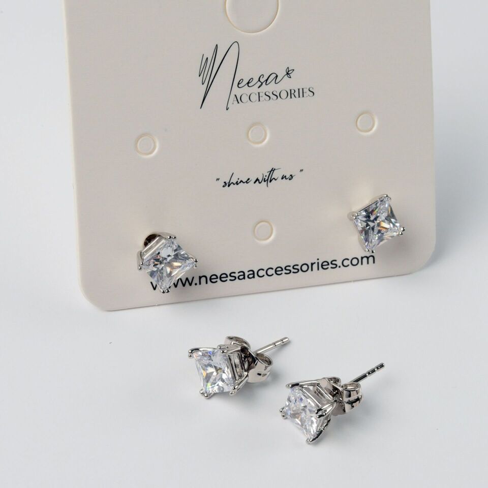 Neesa VIP Tek Taş KüpeGold1 Silver - 3