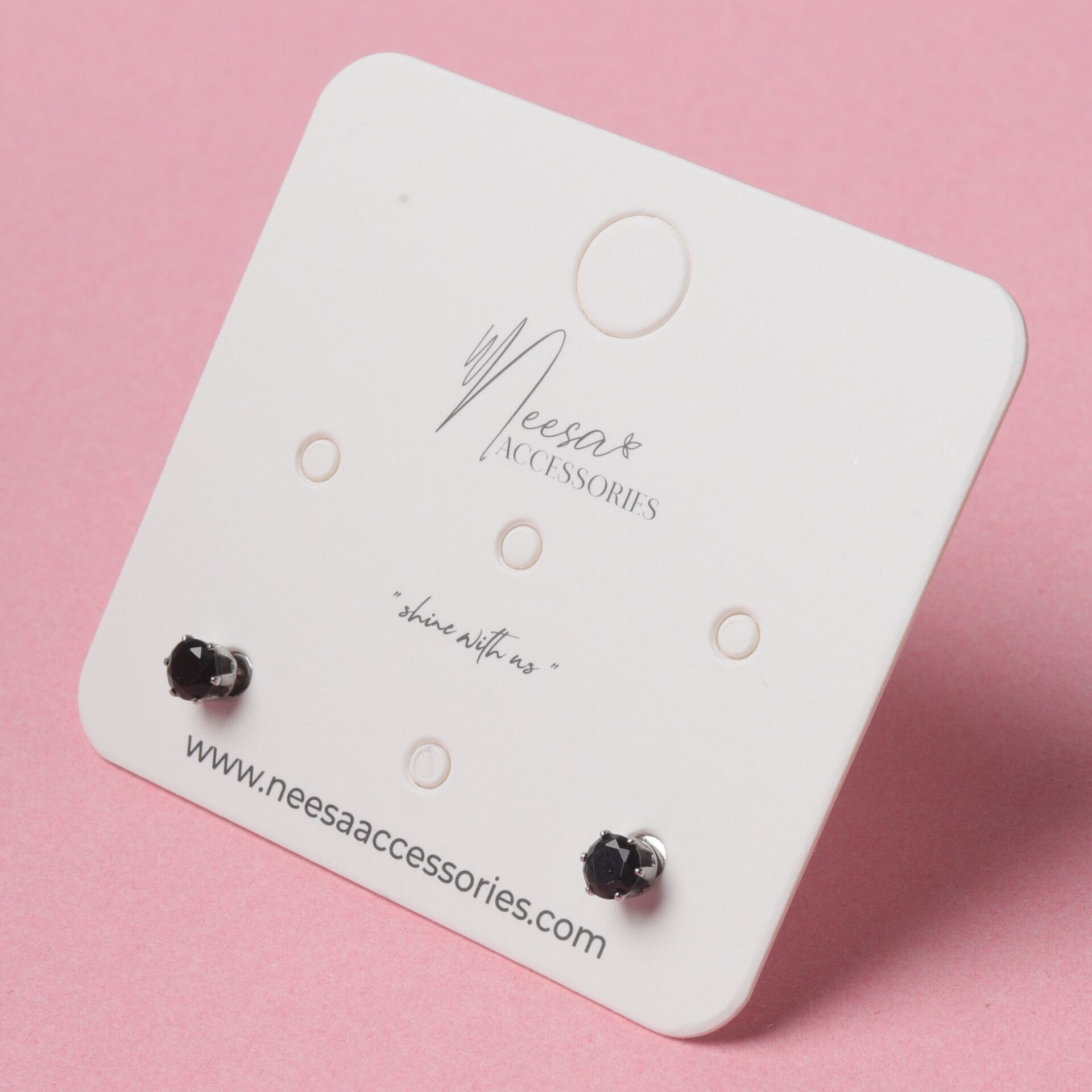 Neesa VIP Siyah Tek Taş Küpe Silver