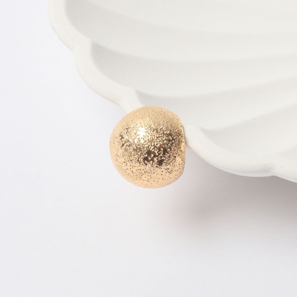 Neesa Özel Seri Top Kıkırdak Küpe Gold