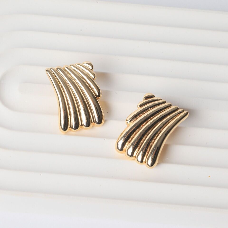 Neesa Özel Seri Dalgalı Damla Dikdörtgen Küpe VintageGold