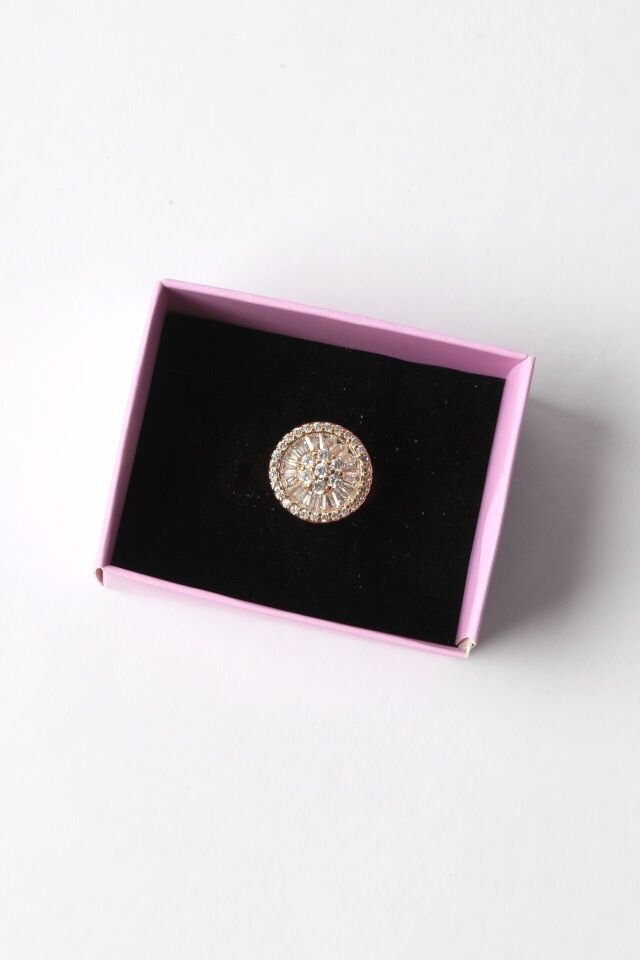 Neesa Özel Seri YüzükGold