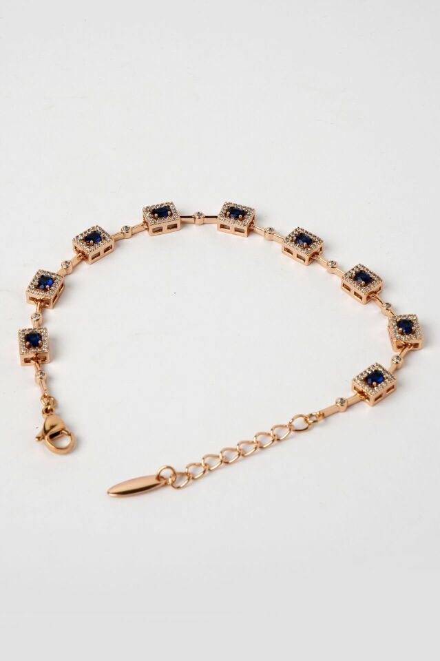 Neesa VIP Kare Zirkon Taşlı Gold Bileklik 21,5 cmLacivert